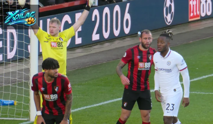 Pha bóng của Chelsea và AFC Bournemouth trong một trận đấu tư liệu