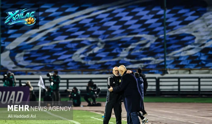 Al-Nassr trong một pha bóng gặp Esteghlal năm 2025